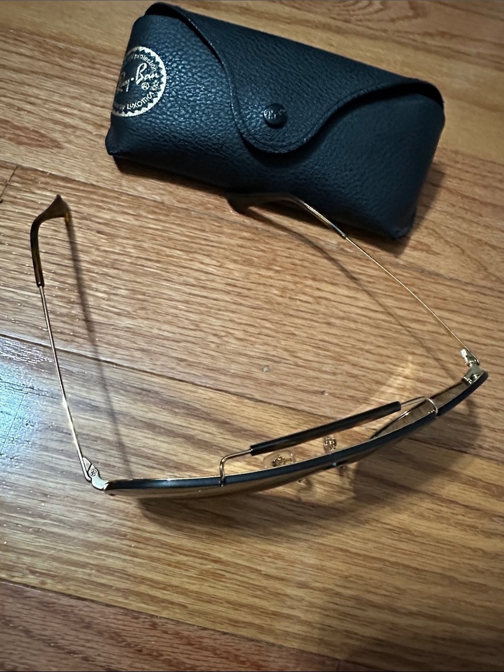 Ray-Ban Black Aviator Sunglasses Nwot with Case Authentic - Picture 2 of 5